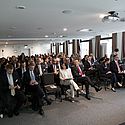 Die ersten Vorträge fanden im Plenum statt.